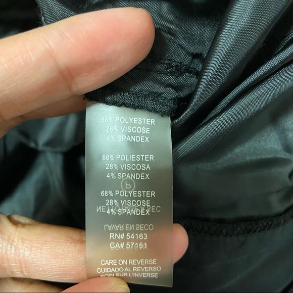 KARL LAGERFELD Women’s Black Tapered Pants Trousers Size 8 or 10 - Picture 3 of 9